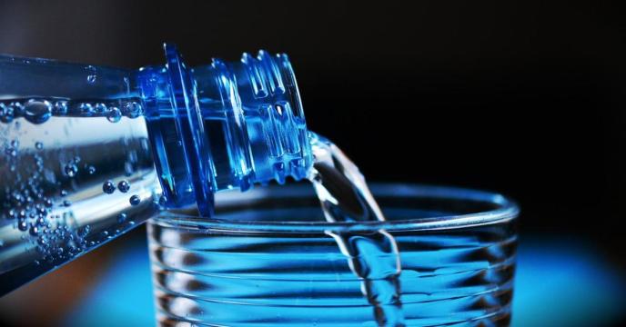 bottle-g57ee638e0_1280_0.jpg