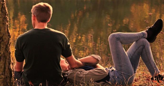 couple-ge026d80d3_1920_0.jpg