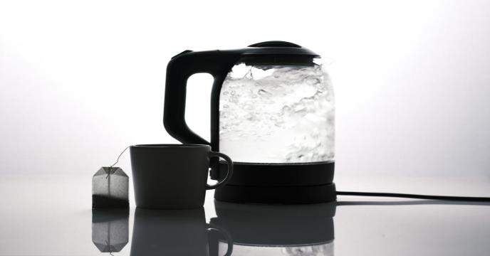 electric-kettle-g1da3cde6c_1920_0.jpg