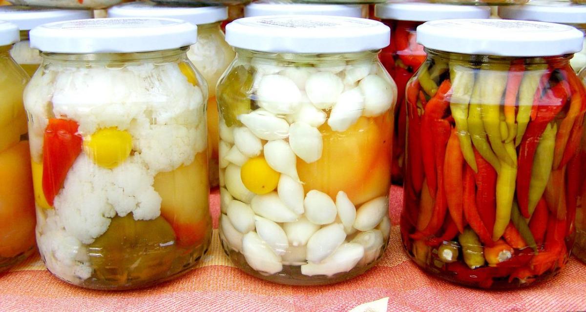 homemade-pickles-gfd1c5581f_1280_0.jpg