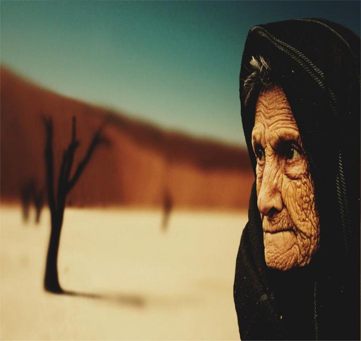 old-woman-gc2cdc9e6f_1920_0.jpg
