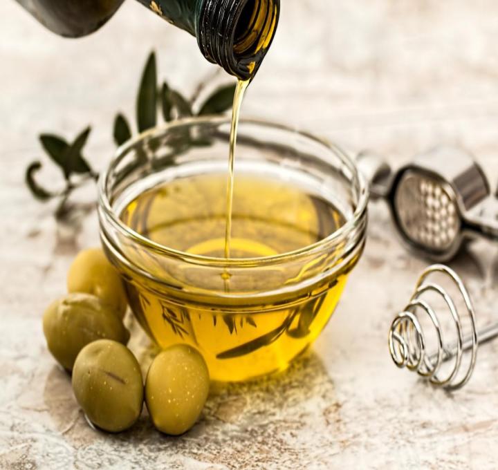 olive-oil-g16e56829c_1920_0.jpg