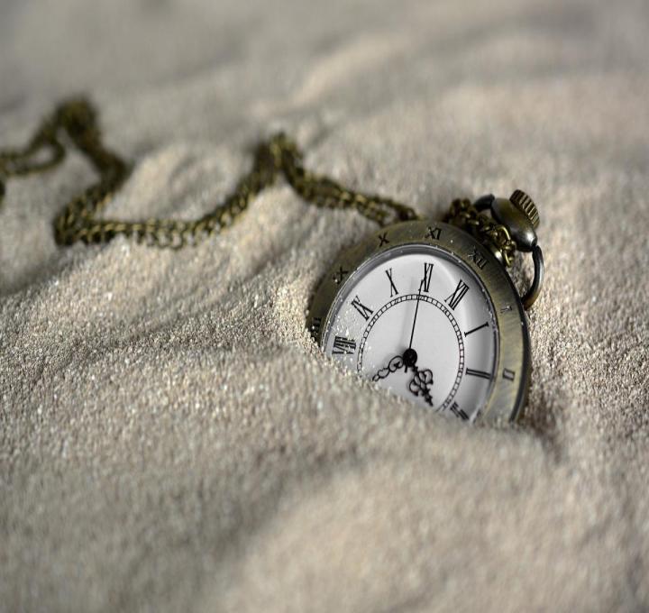 pocket-watch-g11b41aaf0_1920_0.jpg