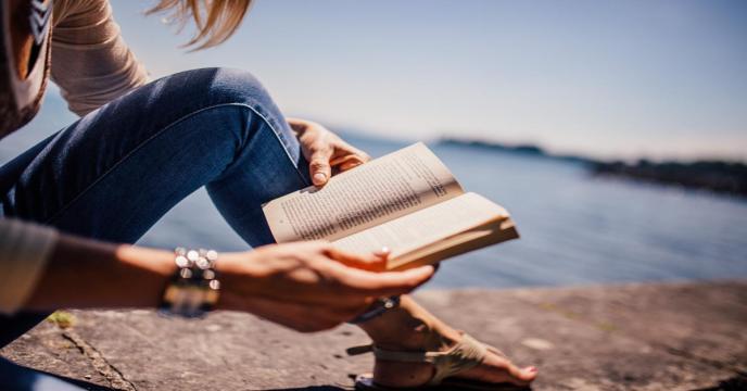 reading-g0f41a2dc3_1920_0.jpg