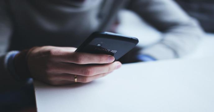 smartphone-gc27b8fce8_1920_0.jpg