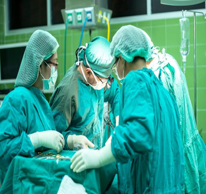 surgery-g0bd604dfe_1920_0.jpg