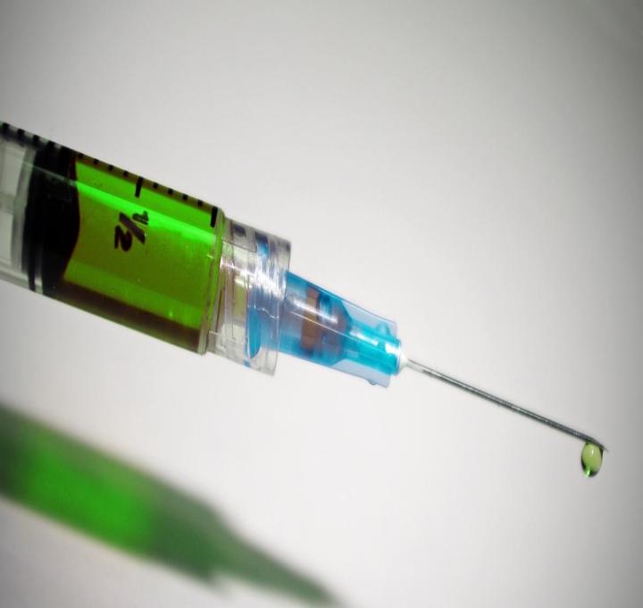 syringe-417786_1920_0.jpg