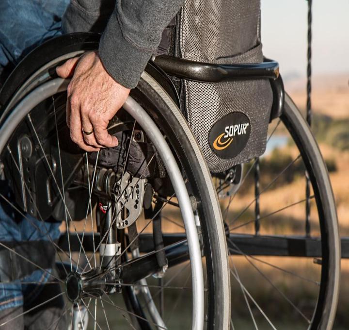 wheelchair-749985_1280_0.jpg