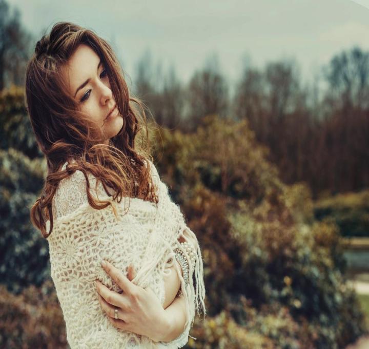 woman-837156_1920_0.jpg