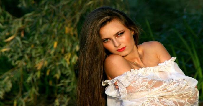 woman-g045783891_1920_0.jpg